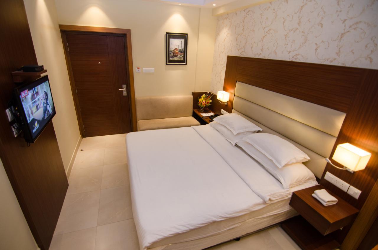 Aura Hotel Kolkata Eksteriør bilde