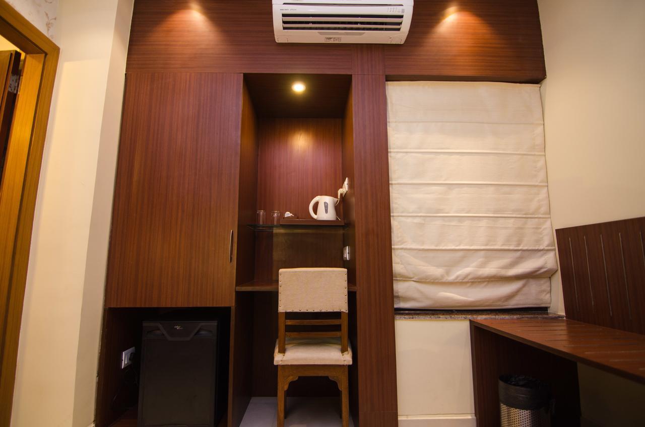 Aura Hotel Kolkata Eksteriør bilde