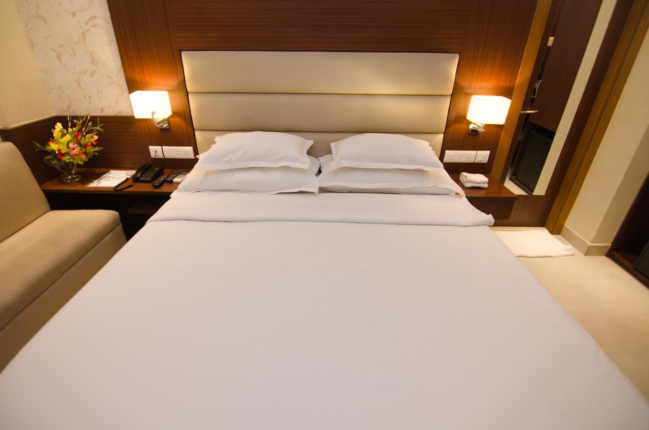 Aura Hotel Kolkata Eksteriør bilde