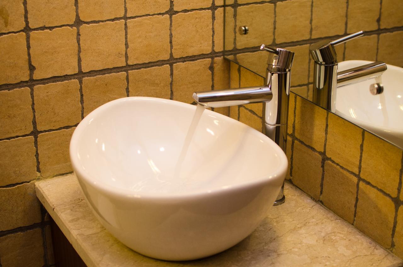 Aura Hotel Kolkata Eksteriør bilde