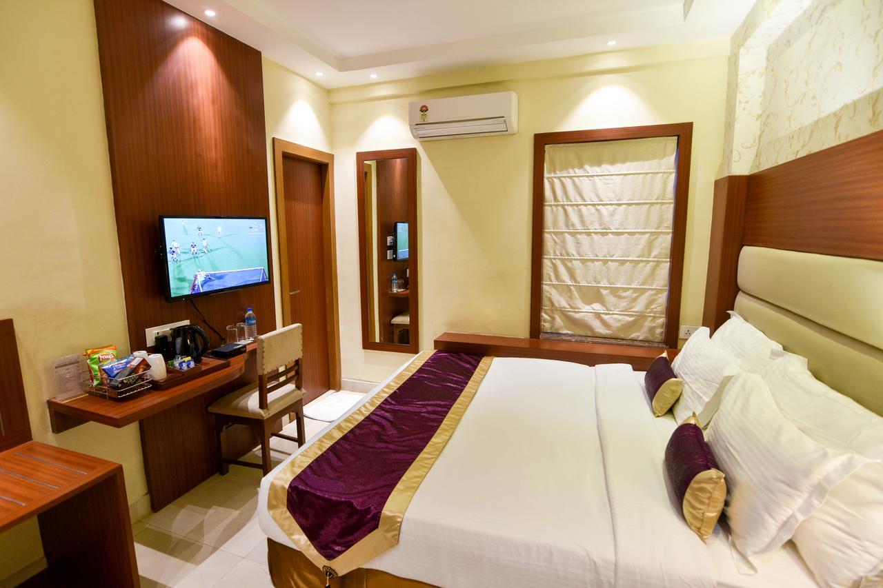 Aura Hotel Kolkata Eksteriør bilde