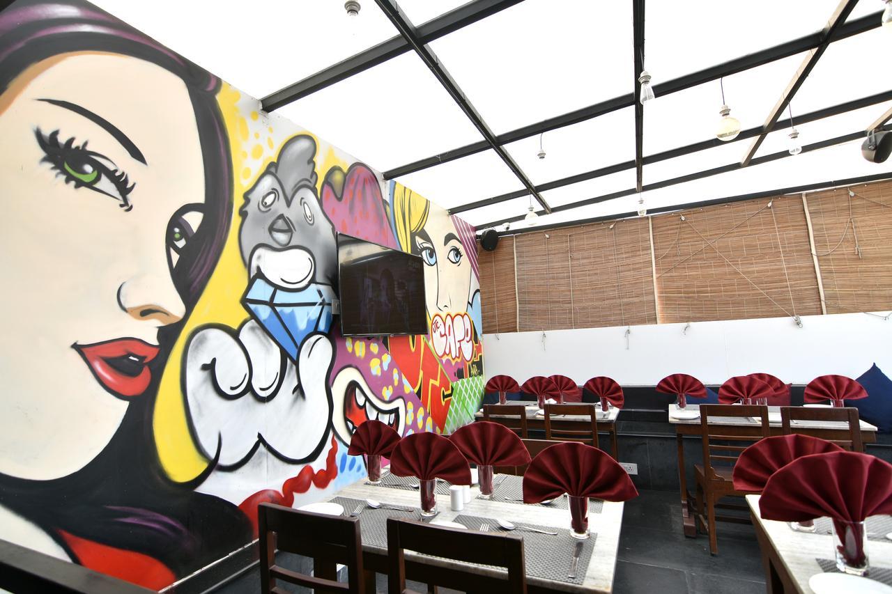 Aura Hotel Kolkata Eksteriør bilde
